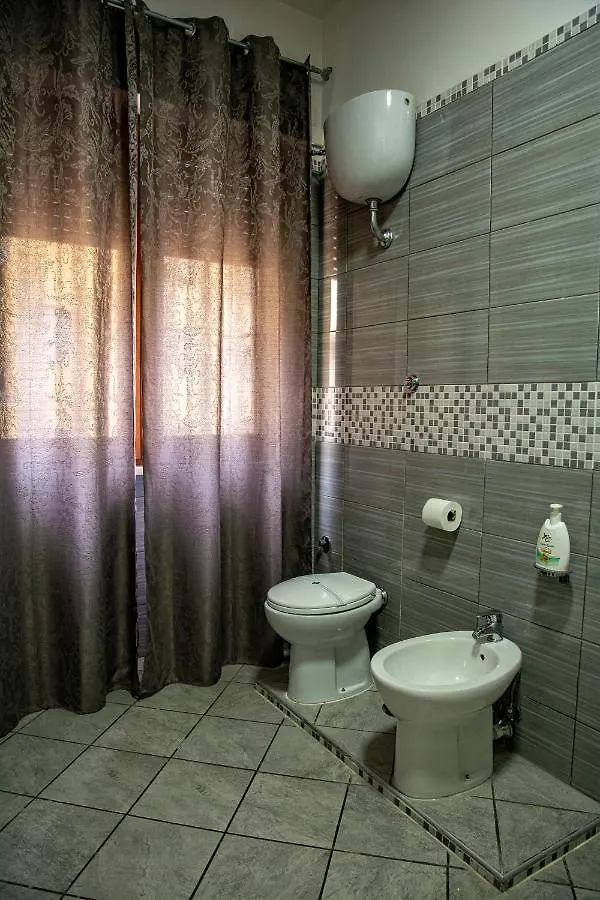 Bed & Breakfast Stazione Centrale B&B Naples