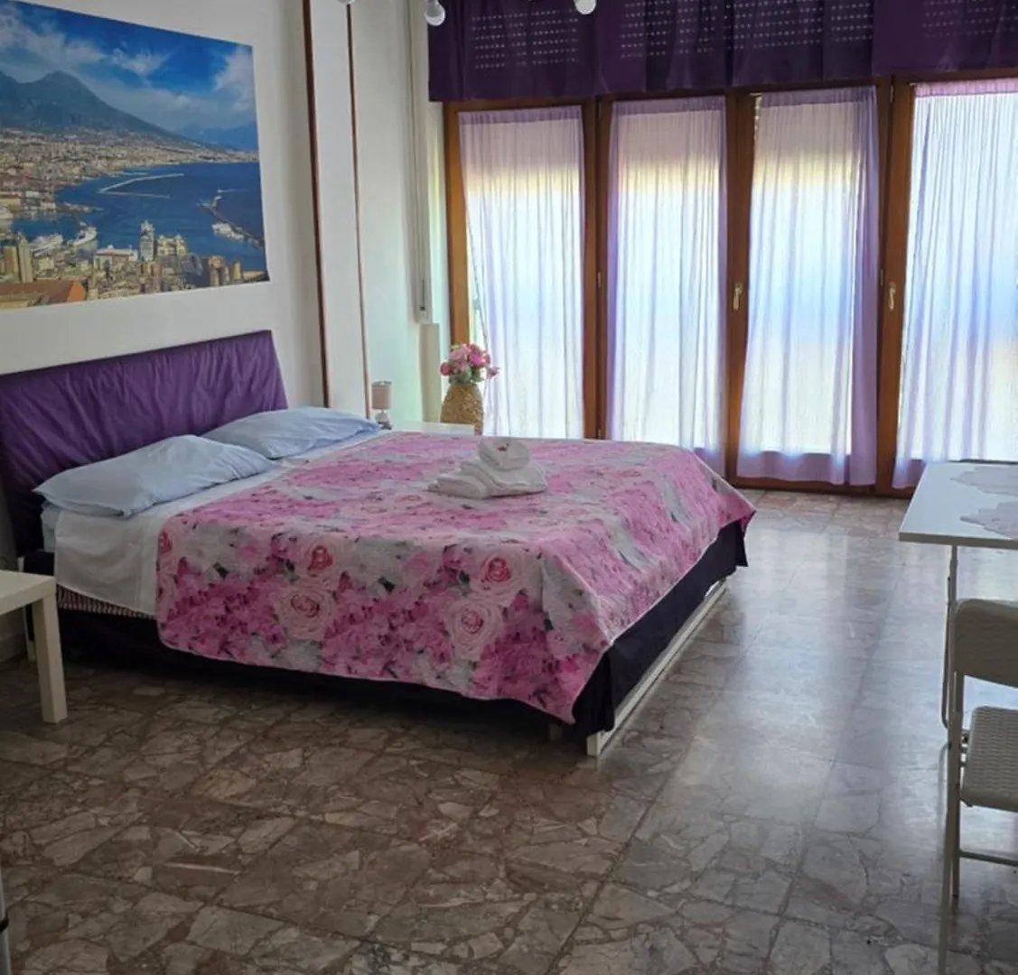 Bed & Breakfast Stazione Centrale B&B Naples